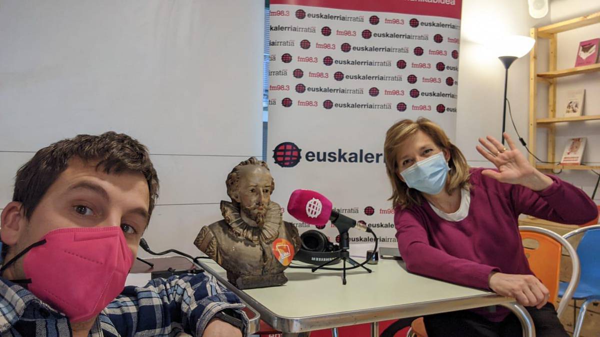 Laba gunera autogonbidatu gara Irrintzi Plazan