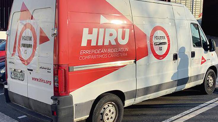 Jon Altuna (Hiru): "Grebarako arrazoiak badaude, baina hemen hartuko dugu erabakia"