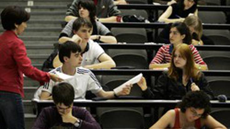 Ikasturte honetarako beken deialdia onartu da, 4,3 milioi eurorekin