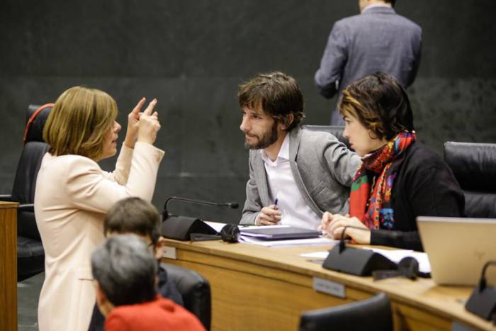 PSNko bazkideek errefusatu egin dute esklusibotasuna ezabatzea