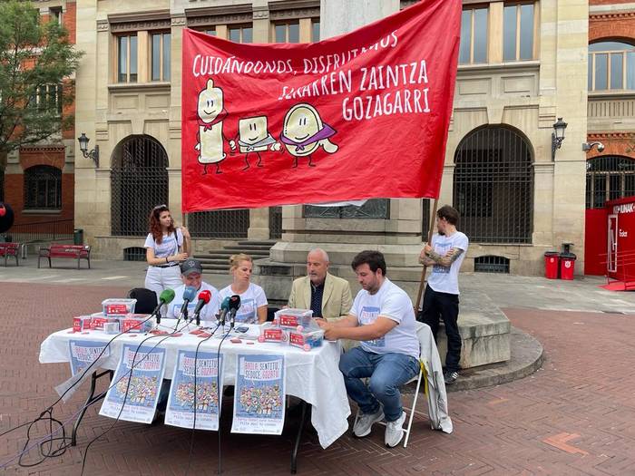 Sanferminetan ‘elkarren zaintza gozagarri’, sexu-osasuna eta prebentzioa sustatzeko kanpaina