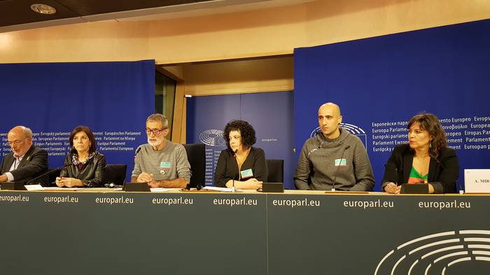 Altsasu kasua berrikusteko eskatu dute 9 europarlamentarik