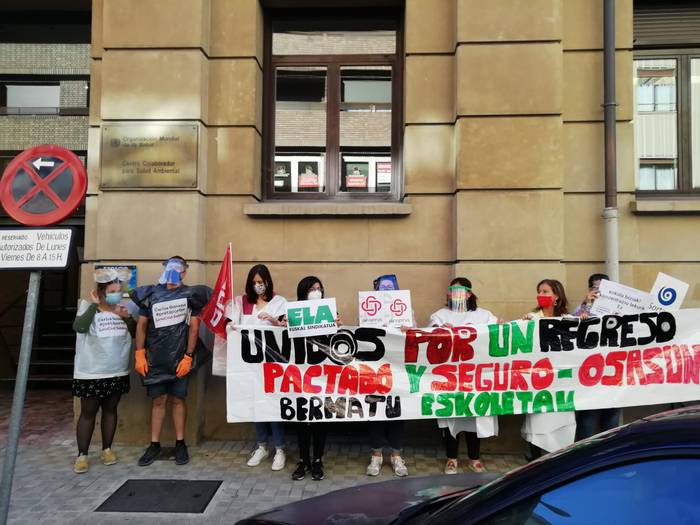 Kontingentzia plana negoziatzeko eskatu dio hezkuntza komunitateak gobernuari