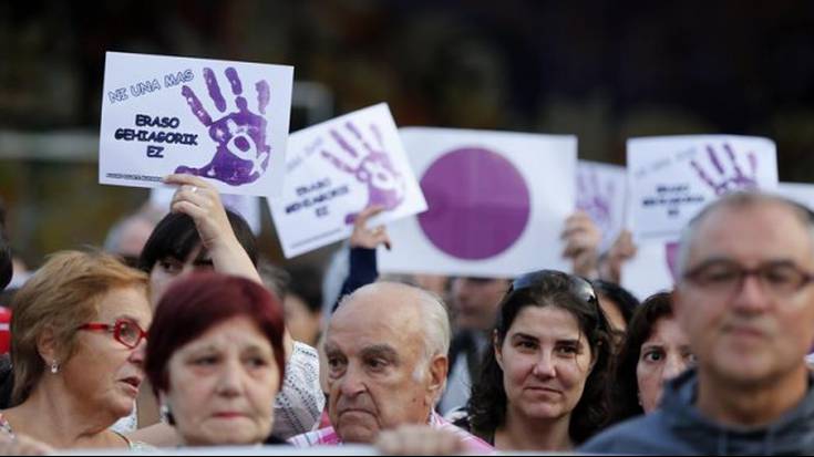 Proposamen sexualak eta iruzkin sexistak egiteagatik bi irakasle salatu dituzte Goi Kontserbatorioko ikasleek