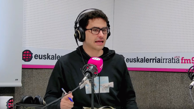 Oier Santamaria: "Nafarroako LGTB kolektiboa aitzindaria izan zen estatu mailan"