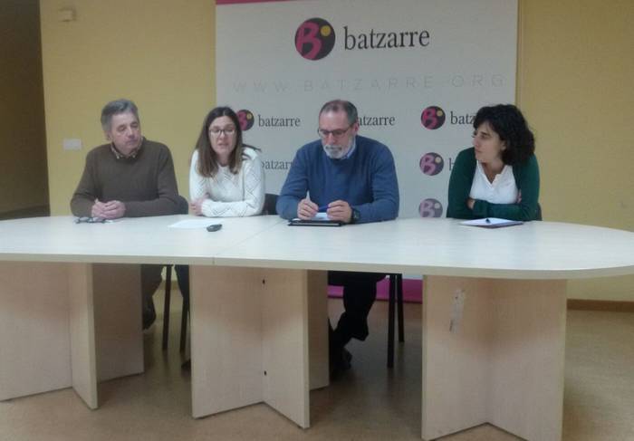 Batzarre "berritzeko" asanblada orokorra eginen dute ekainean