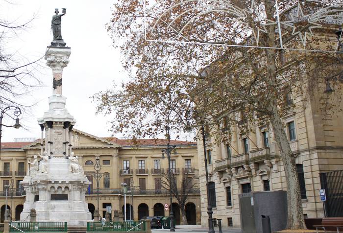 Etxegabe bat hil da Iruñean