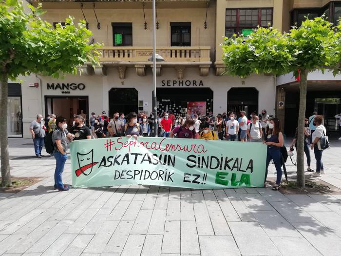 Greba eskubidea urratzeagatik demanda bat jarri dio ELAk Sephorari
