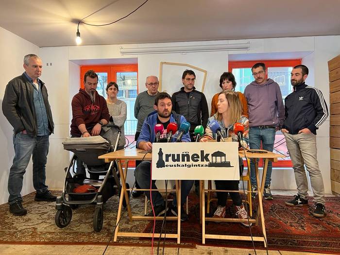 Auzo guztietan euskarazko haur eskola egotea eskatu du Iruñeko Euskalgintzak