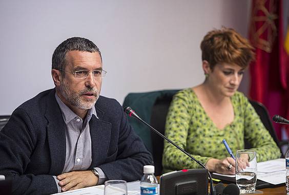 Laparra: "Gizarte honetako arazoen muinera iritsi behar dugu"