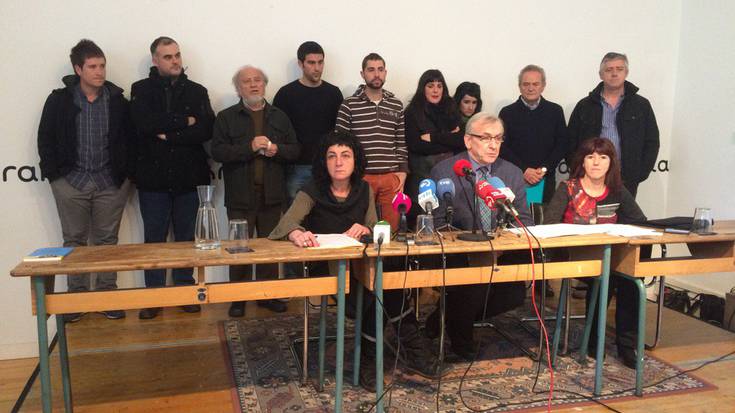 Altsasuko liskarra "terrorismotzat" hartzea salatu dute 214 abokatuk eta irakaslek