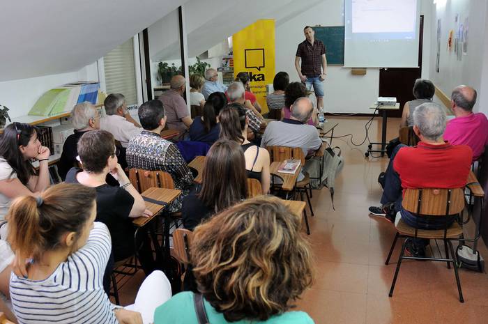 189.000 euro bideratu ditu gobernuak helduen euskalduntzerako