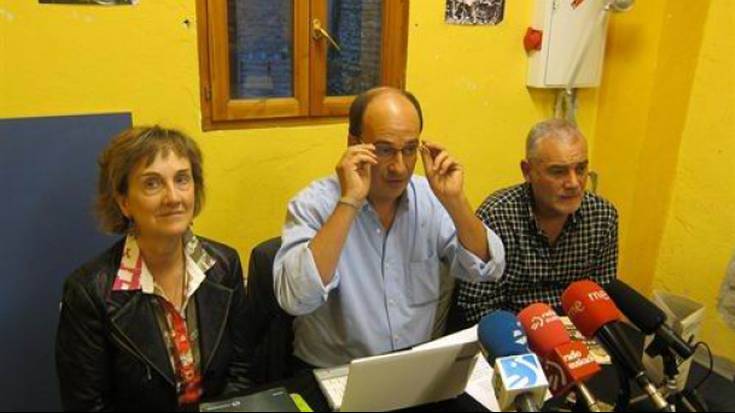 CANeko luxuzko bidaiei, erlojuei eta txartelei buruzko informazioa eskatu du epaileak