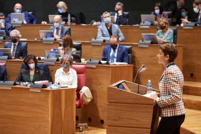 Nafarroako parlamentari gehienek 57.408 euroko soldata dute