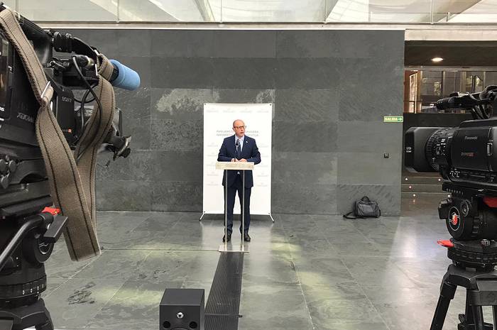 Ikasturtea jardunaldi jarraituarekin hasiko da, baina ez dituzte beste aukera batzuk baztertzen