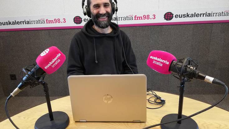 "Googlekin hazitako gazteek ez dakite zer diren mahaigaina eta karpetak"