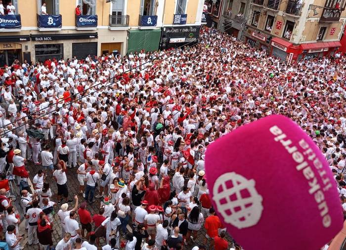 Iruñeko gaiteroak, AFAN elkartea, Alberto Gurrea, Juan Jose Martinena eta Yala Nafarroa elkartea dira 2025eko txupinazoa botatzeko hautagaiak