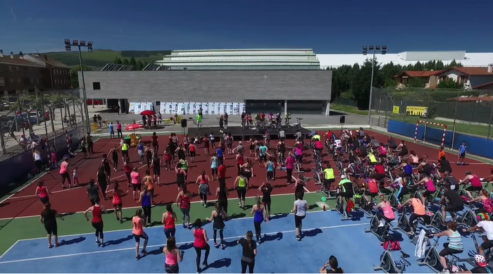 ‘Zumba & Spinning batera’ elkartasun eta kirola bat eginik Ororbian