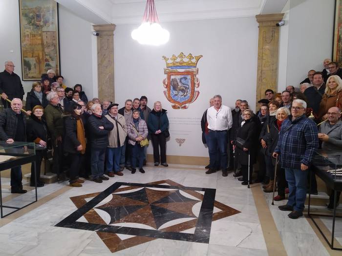 Iruñearen historia estali nahi izatea egotzi dio Asironek Maiari