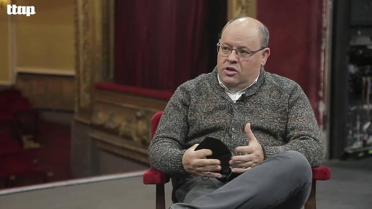 Igor Ijurra: "Abesbatzak zuzentzeak erraietatik harrapatuta nauka"
