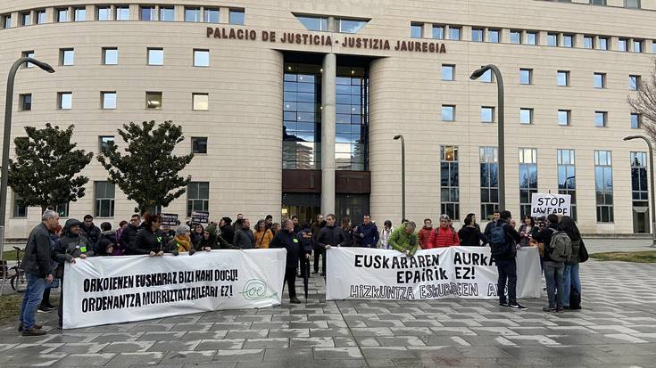 Epaileen euskarafobia, haien aurrean arbuiatuta