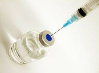 Osasun Departamentuak meningitisaren aurkako txerto berria jarriko die 11 eta 12 urteko haurrei