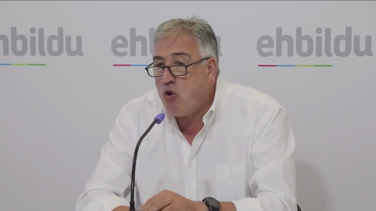 EH Bilduk deitoratu egin du PSNk "eskuineko hirukoaren bazkide bihurtzea erabaki izana"
