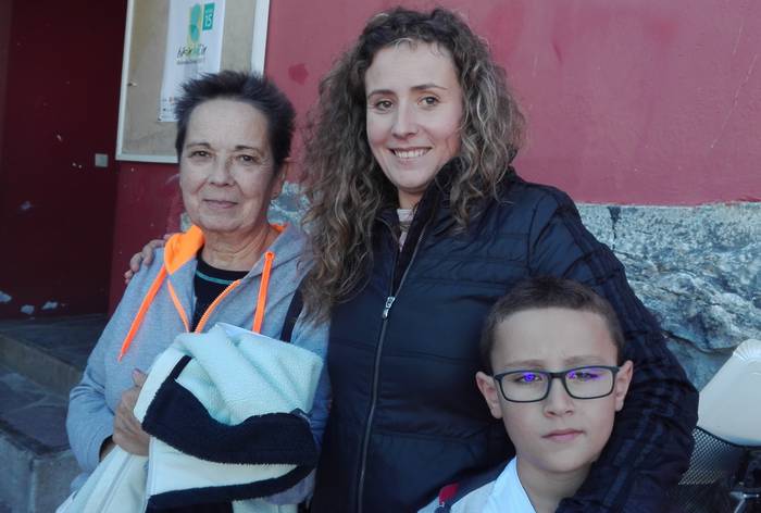 Lesakako Tantirumairu ikastola: 67 familiako sendi handi bat