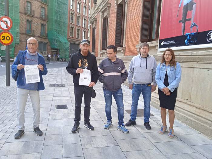 PSNk eta Navarra Sumak Sunsundeguiko langileak isilarazi dituztela salatu du LABek