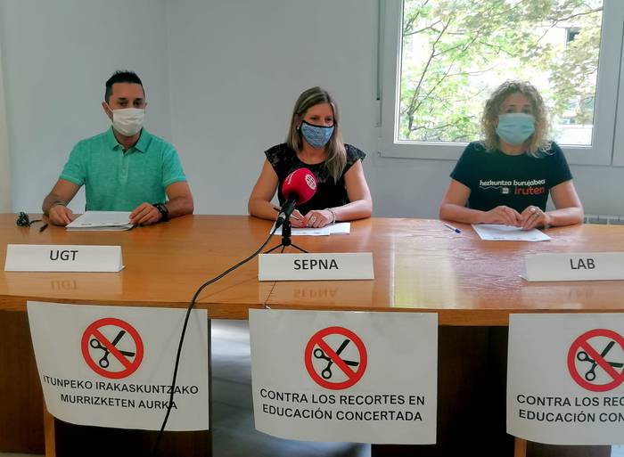 Nafarroako itunpeko irakaskuntzako sindikatu nagusiak akordioaren aurka egitea aztertzen ari dira