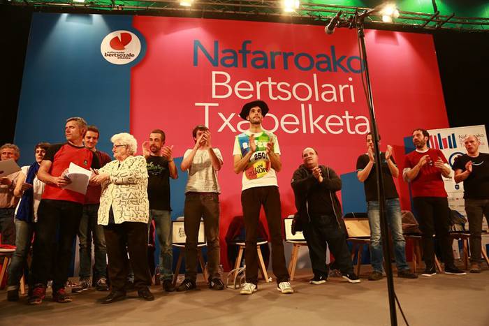 Julio Soto da Nafarroako Bertsolari Txapelketako txapelduna