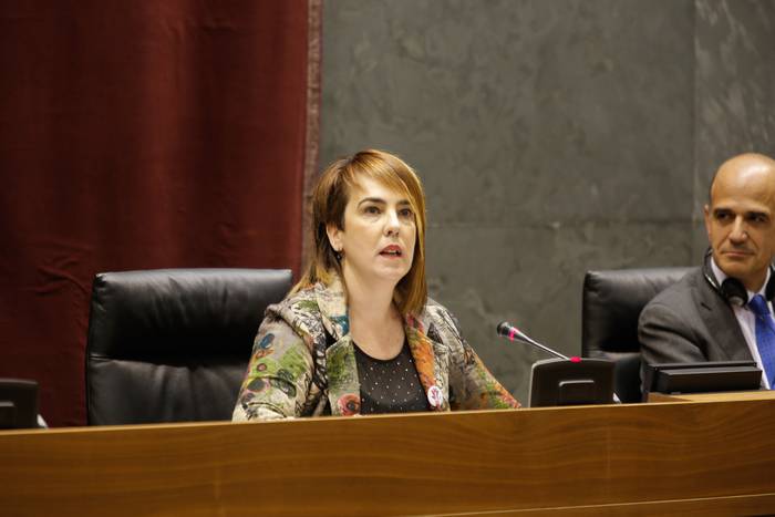 Armagabetzearen egunean Ainhoa Aznarez parlamentuko presidentea izanen da Baionan