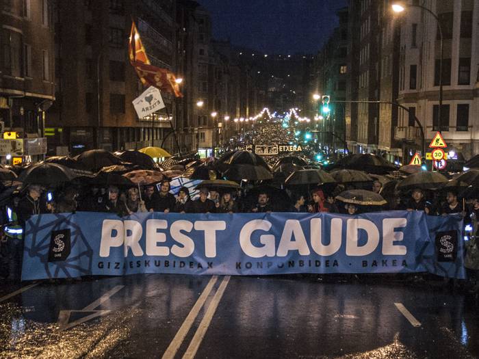 Bost nafar deklaratzera deitu ditu Auzitegi Nagusiak, presoen egoera salatzeagatik