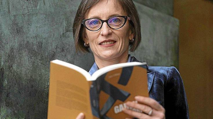LIBURU AURKEZPENA: "Garen hori", Ana Urkiza