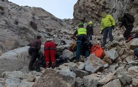 22 urteko ultzamar bat hil da Pirinioetan, mendiko istripu batean