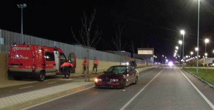 16 urteko gazte bat larri zauritu da Sarrigurengo oinezkoen pasabide batean auto batek harrapatuta