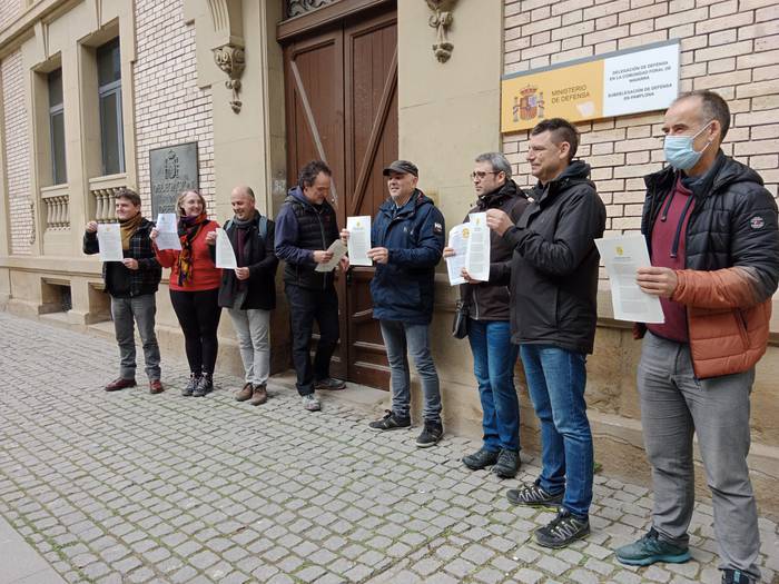 Gerren aurkako intsumisioa aldarrikatu dute antimilitaristek eta intsumisoek