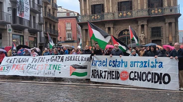 Patxi Gerriko (BDZ): "Nafarroako Gobernuari eta Eusko Jaurlaritzari nazioarteko legea bete dezan besterik ez diogu eskatzen"