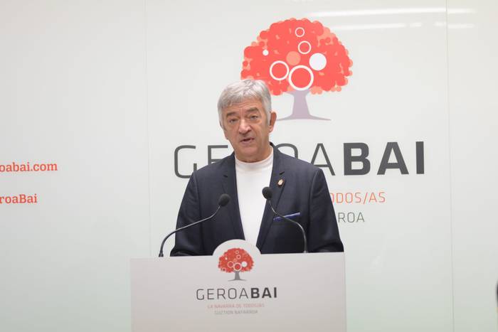 Senatuan "Nafarroa anitzaren ahotsa" defendatzeko konpromisoa hartu du Koldo Martinezek