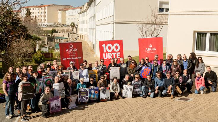 Argia aldizkariaren 100 urteak lagun artean ospatuta, Iruñean