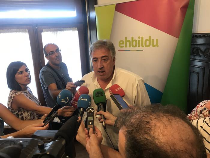 Amaia Izko babestu egin du Joseba Asironek