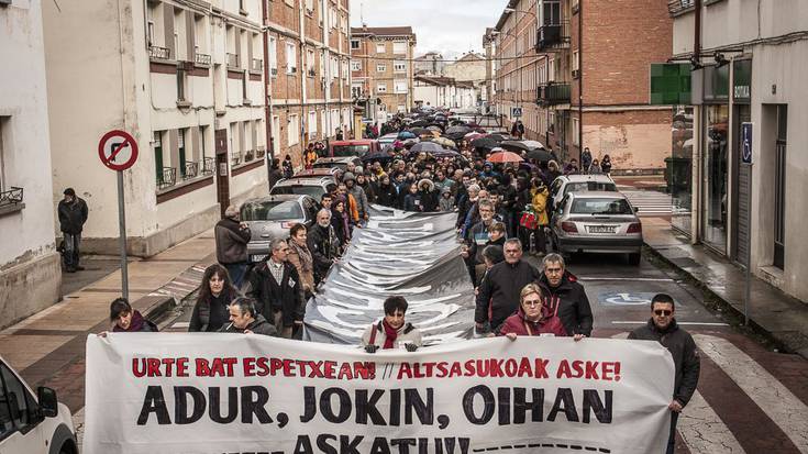 Altsasuko auziaren berri emateko birak aurrera darrai 