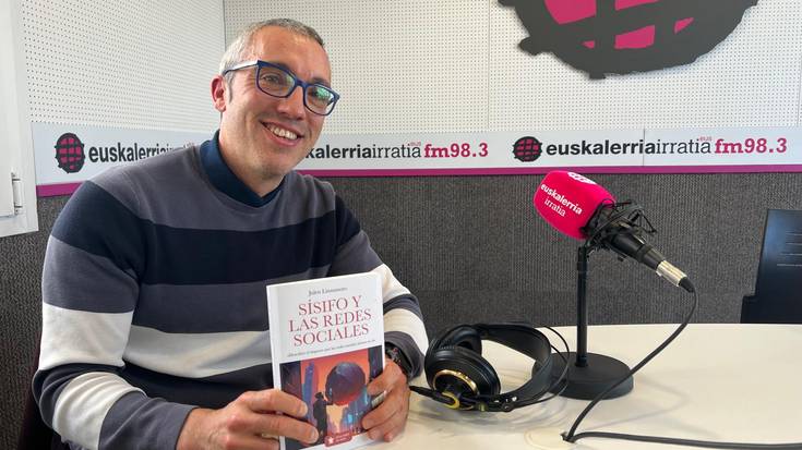 Julen Linazasoro: "Sare sozialek gure mundu ikuskera eta harremanak distortsionatzen dituzte"