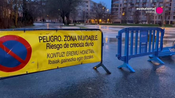 Arga ibaiak gainezka egin du Arrotxapean