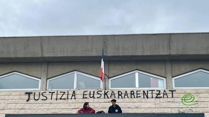 Sugoi Etxarri (EHE): "Desobedientziaren bidetik euskara indartzera jo behar dugu"