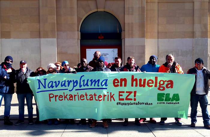 Navarpluma: 22 eguneko greba duintasuna aldarrikatuz