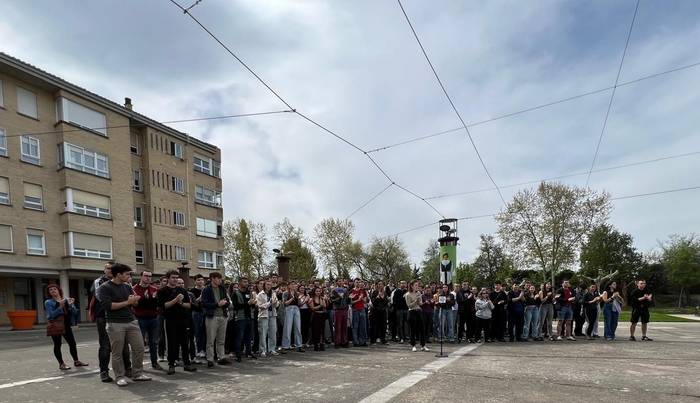 Eskuin erreakzionarioaren oztopoen aurrean askatasunaren aldeko manifestazioa eginen du Ernaik