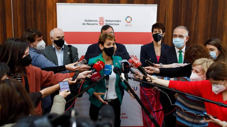 Txibitek baztertu du maskara berriro derrigorrezkoa izatea kanpoaldeetan