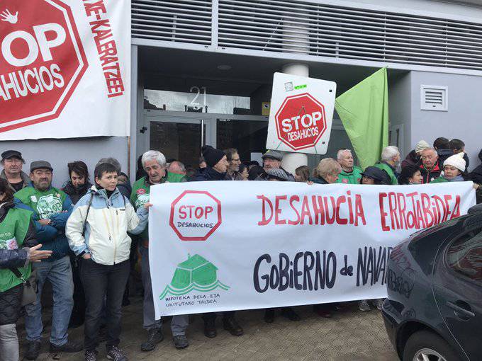 Yulan, Juan eta haien lau seme-alaba adingabeak kaleratu egin dituzte