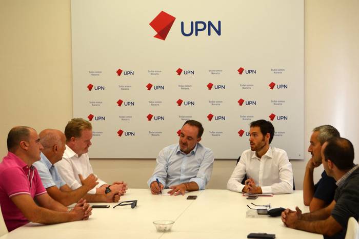 Polizien Legea babestuko luke UPNk Beaumontek dimitituko balu